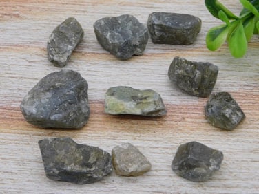 LABRADORITE ROCK STONE LAPIDARY SPECIMEN