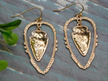 ARROWHEAD EARRINGS
