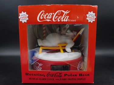 COCA-COLA ROTATING POLAR BEAR MUSICAL ALARM CLOCK