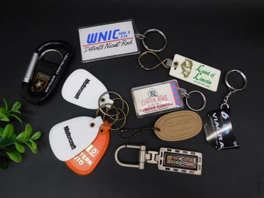 MIXED KEYCHAINS