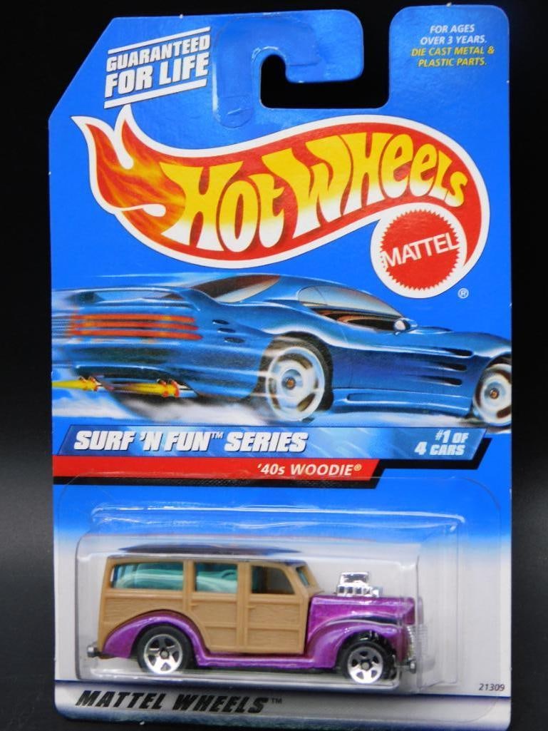 Hot Wheels Surf N Fun Series 40s Woodie Die-Cast Car (1 of 4)