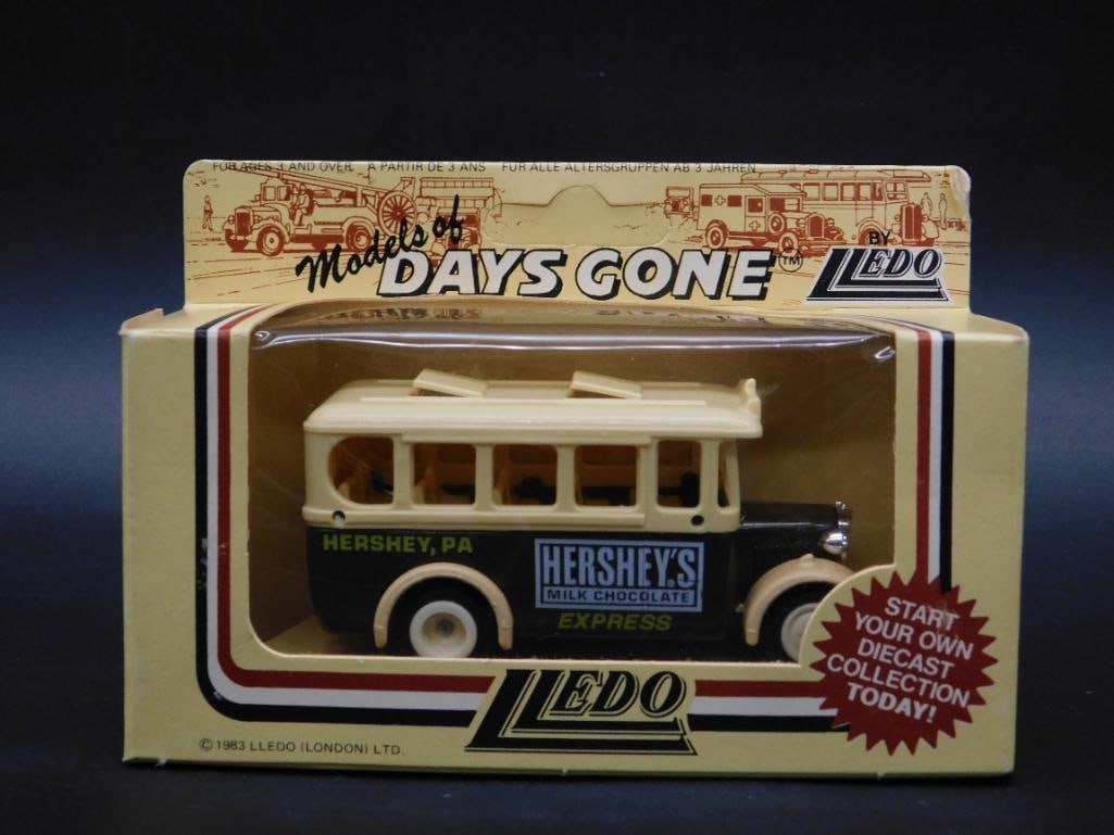 Lledo Model Diecast Hersheys Bus in Original Packaging (1 of 2)