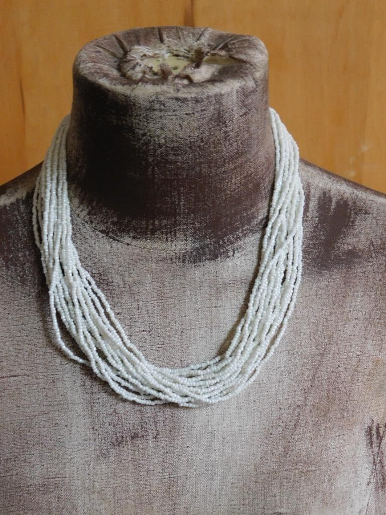 VINTAGE SEED BEAD NECKLACE VINTAGE ANTIQUE: WELCOME TO HATMAN AUCTIONS! SPECIAL NOTICE: Please see photos for measurements and descriptions. ***Yes, we have in house shipping with MANY REPEAT CUSTOMERS because of our streamlined service. ****We