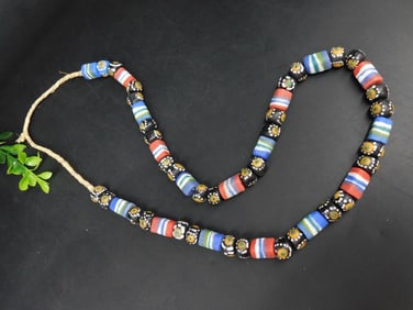 AFRICAN TRADE BEADS ROCK STONE LAPIDARY SPECIMEN