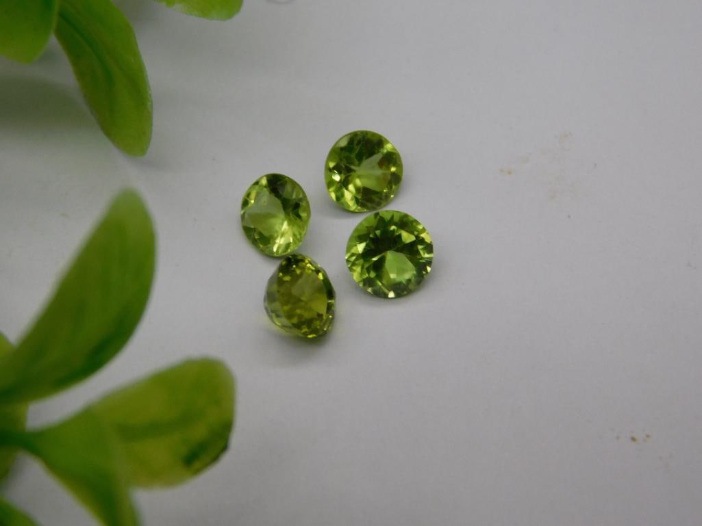 PERIDOT GEMSTONES ROCK STONE LAPIDARY SPECIMEN: PERIDOT GEMSTONES ROCK STONE LAPIDARY SPECIMEN