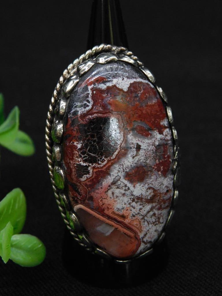 Adjustable Crazy Lace Gemstone Ring with Intricate Tooling: Adjustable Crazy Lace Gemstone Ring with Intricate Tooling