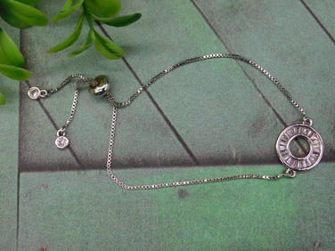 ADJUSTABLE BRACELET