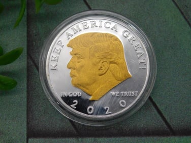 2020 DONALD TRUMP COIN