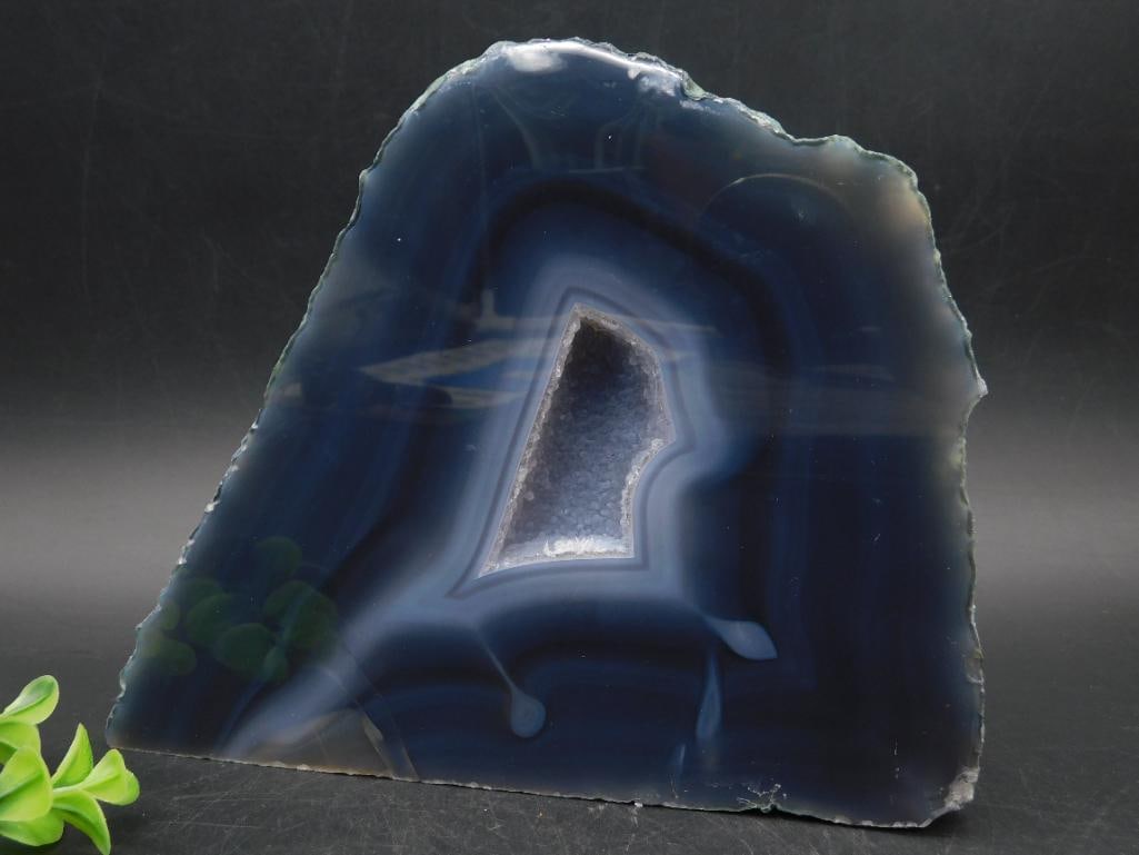 4 POUND 13 OUNCE AGATE ROCK STONE LAPIDARY SPECIMEN: 4 POUND 13 OUNCE AGATE ROCK STONE LAPIDARY SPECIMEN