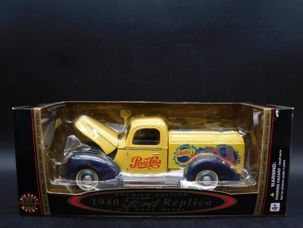 COCA-COLA 1940 FORD REPLICA DIE CAST TRUCK: COCA-COLA 1940 FORD REPLICA DIE CAST TRUCK