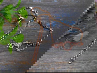 ADJUSTABLE BRACELET