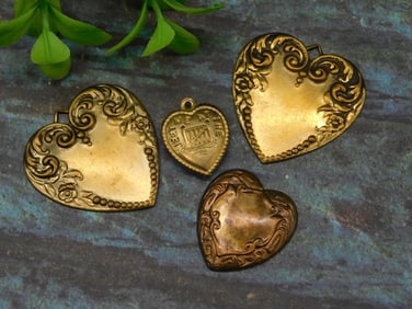 HEART PENDANTS STAMPING VINTAGE ANTIQUE