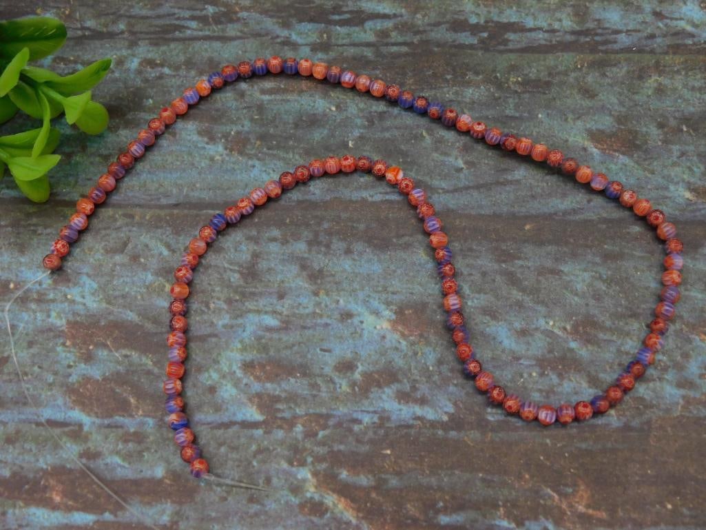 AFRICAN TRADE BEADS ROCK STONE LAPIDARY SPECIMEN: AFRICAN TRADE BEADS ROCK STONE LAPIDARY SPECIMEN