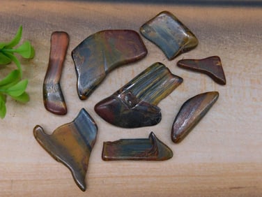 MUGGLESTONE ROCK STONE LAPIDARY SPECIMEN