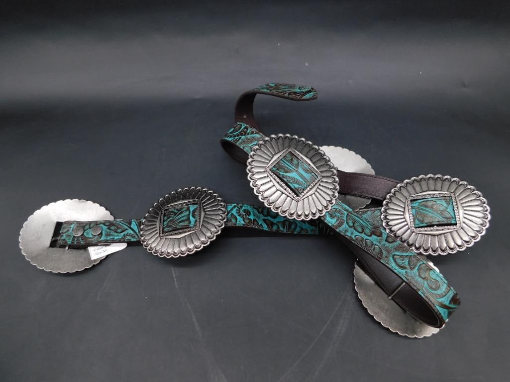 CONCHO BELT: CONCHO BELT