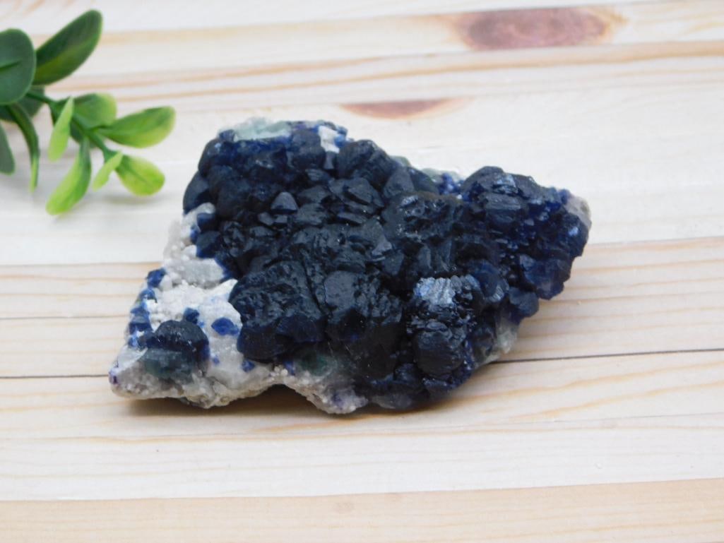 BLUEBERRY QUARTZ ROCK STONE LAPIDARY SPECIMEN: BLUEBERRY QUARTZ ROCK STONE LAPIDARY SPECIMEN