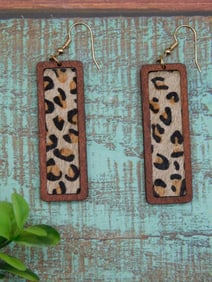 COSTUME JEWELRY EARRINGS