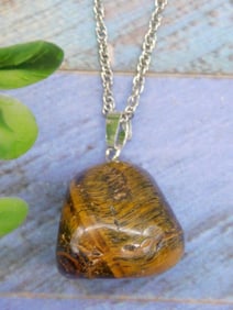 TIGER EYE PENDANT ON CHAIN NECKLACE ROCK STONE LAPIDARY SPECIMEN