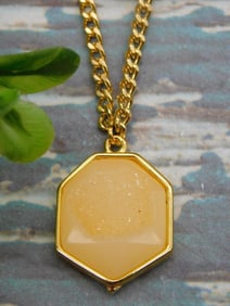 DRUZY QUARTZ PENDANT ON CHAIN NECKLACE ROCK STONE LAPIDARY SPECIMEN