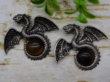 TIGER EYE DRAGON BROOCH ROCK STONE LAPIDARY SPECIMEN