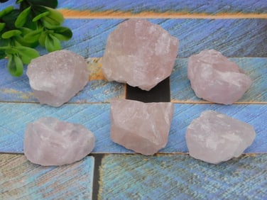 ROSE QUARTZ ROCK STONE LAPIDARY SPECIMEN