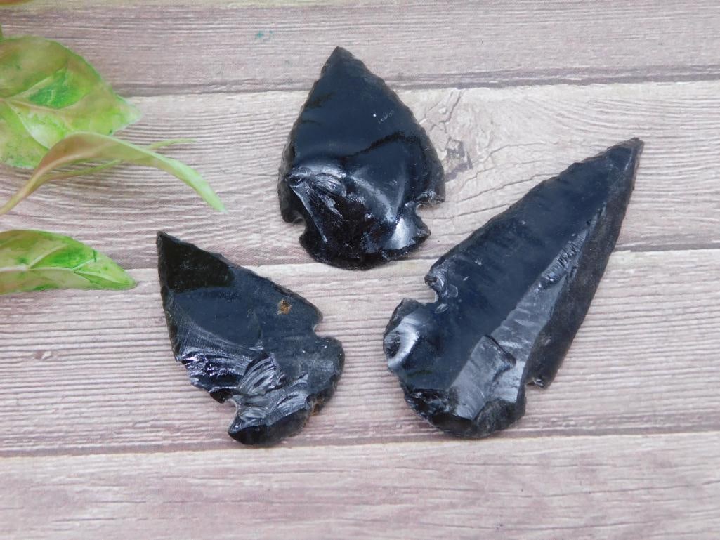 Set of Three Obsidian Arrowheads for Display or Collection: Set of Three Obsidian Arrowheads for Display or Collection
