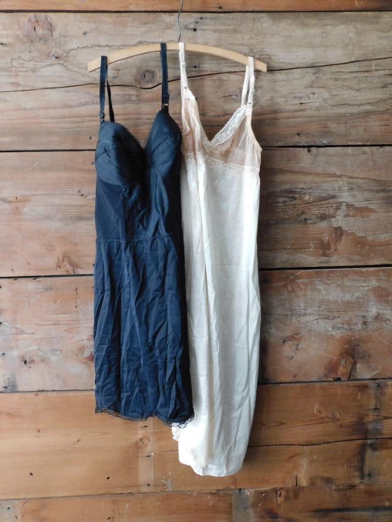 Lot of Women?s Slips with Lace Trim: Lot of Women?s Slips with Lace Trim