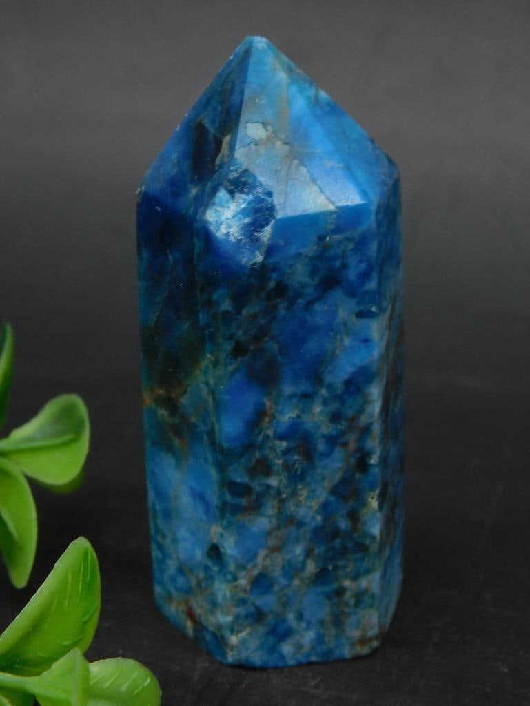 Blue Polished Stone Point Tower, 67 Grams: Blue Polished Stone Point Tower, 67 Grams
