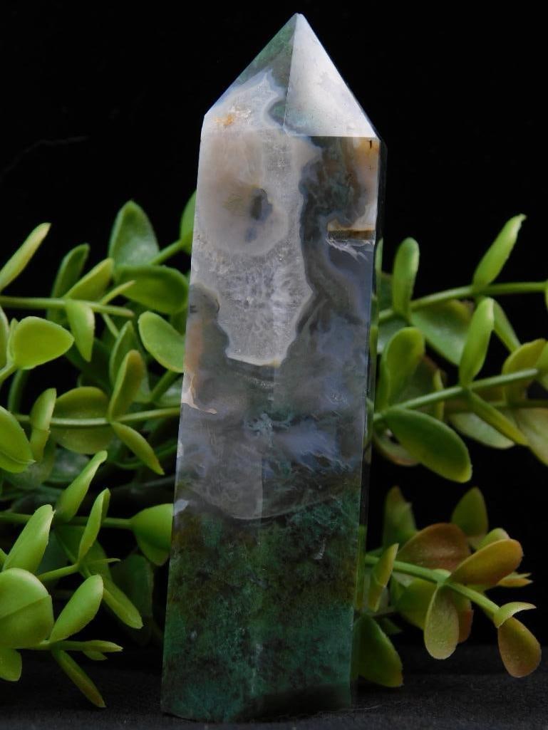 Moss Agate Tower ROCK STONE LAPIDARY SPECIMEN: Moss Agate Tower ROCK STONE LAPIDARY SPECIMEN