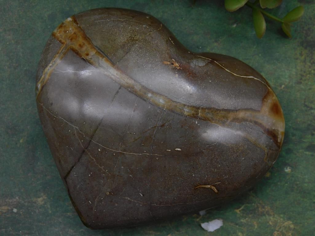 Septarian Heart Stone ? 196 Grams ROCK STONE LAPIDARY SPECIMEN: Septarian Heart Stone ? 196 Grams ROCK STONE LAPIDARY SPECIMEN