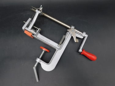 PAMPERED CHEF APPLE PEELER