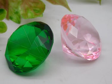 DISPLAY DIAMOND ROCK STONE LAPIDARY SPECIMEN