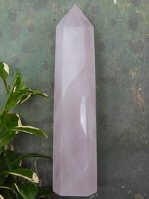Rose Quartz Crystal Point, 79 Grams ROCK STONE LAPIDARY SPECIMEN