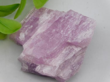 Raw Kunzite Mineral Specimen from China ROCK STONE LAPIDARY SPECIMEN