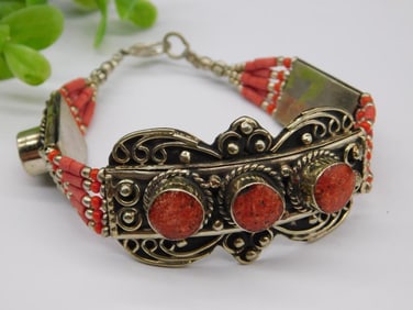 Vintage-Style Bracelet with Red Coral Accents