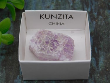 Kunzite Mineral Specimen from China Rock Stone Lapidary Specimen