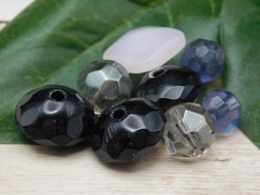MIXED BEADS