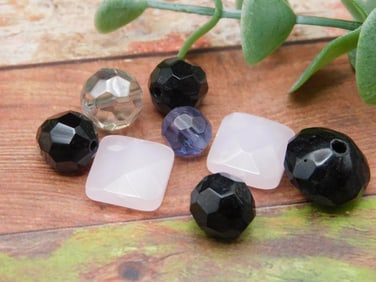 MIXED BEADS