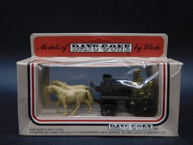 Days Gone Horse-Drawn Cart Model in Original Box