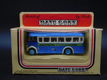 Days Gone Diecast Bus Model, Southend Corporation