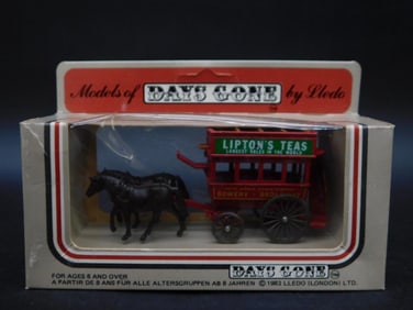 1983 Days Gone Lledo Horse-Drawn Liptons Tea Wagon