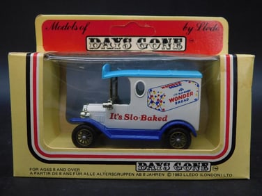 Days Gone Wonder Bread Delivery Truck Die-Cast Model