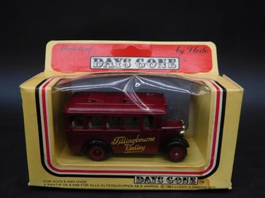 Days Gone Model of Yesteryear Die-Cast Bus Model