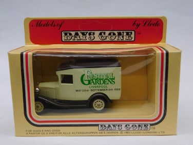 Days Gone By Lledo Festival Gardens Die-Cast Model