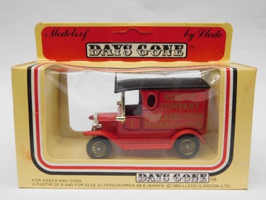 Days Gone Red and Black Diecast Van Model in Box