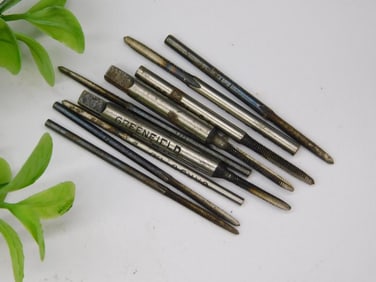 Small Greenfield and Assorted Threading Taps WATCHMAKER WATCHMAKING TOOLS