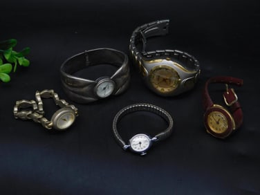 5 Vintage Women?s Watches Including Timex and Peugeot Watchmaker Watchmaking Tools