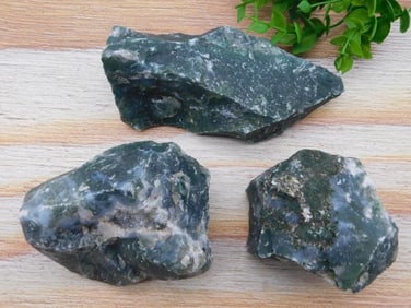 MOSS PLUME AGATE ROCK STONE LAPIDARY SPECIMEN