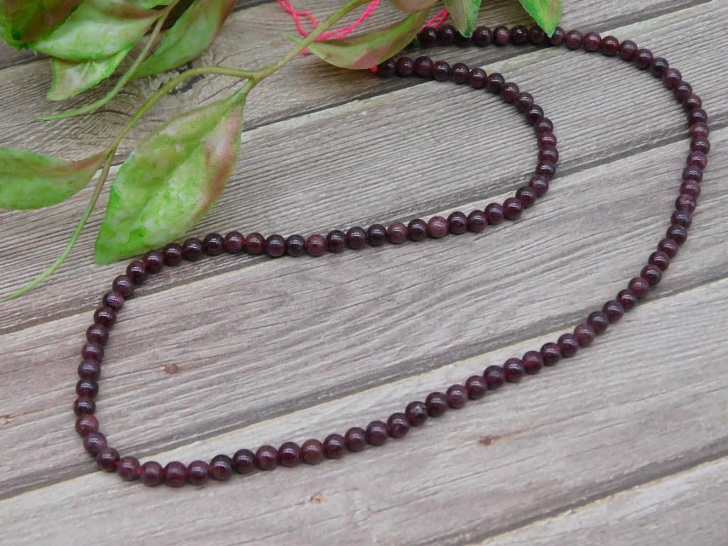 STONE BEADS ROCK STONE LAPIDARY SPECIMEN: STONE BEADS ROCK STONE LAPIDARY SPECIMEN