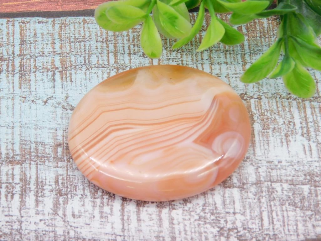 BANDED AGATE WORRY STONE ROCK STONE LAPIDARY SPECIMEN: BANDED AGATE WORRY STONE ROCK STONE LAPIDARY SPECIMEN